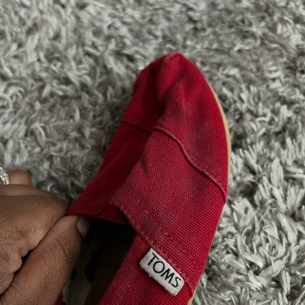 Toms, red - Picture 4 of 5